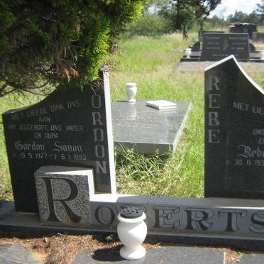 ROBERTS Gordon Simon 1927-1993 en Rebe Mary 1930-