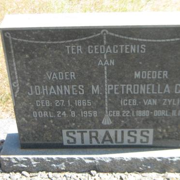 STRAUSS Johannes M. 1865-1958 &amp; Petronella C.J.  VAN ZYL 1880-1961