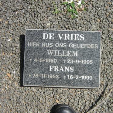 VRIES Ignatius Christiaan, de 1922-1987 &amp; Hester Alettha VAN WYK 1925-1959