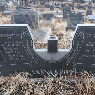 AARDT Ignatius Michael, van 1917-1985 & Sophia 1926-