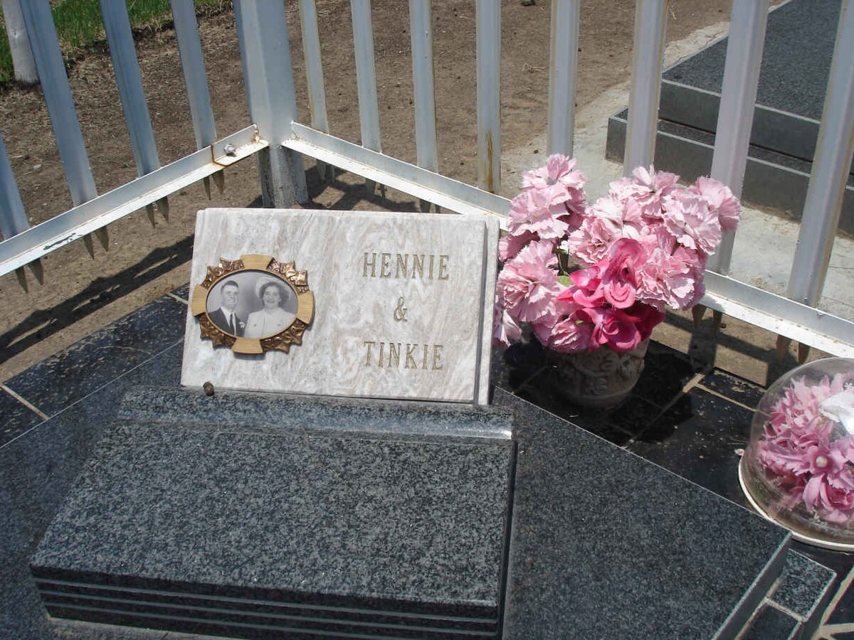 BRUYN Hendrik Johannes, de 1929- &amp; Martha Susanna VILJOEN 1930-2006