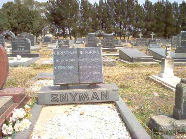 SNYMAN Christiaan 1917-1996 &amp; Hendrina V. D. MERWE 1926-1990