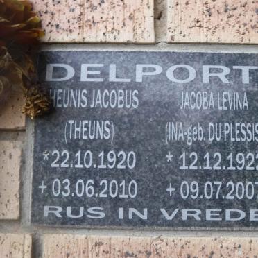 DELPORT Theunis Jacobus 1920-2010 &amp; Jacoba Levina DU PLESSIS 1922-2007