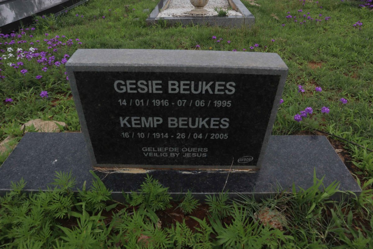 BEUKES Kemp 1914-2005 &amp; Gesie 1916-1995