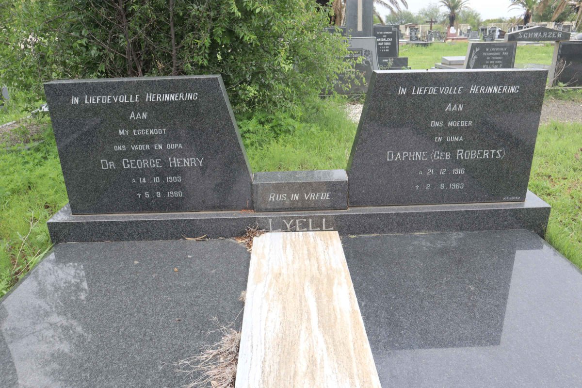 LYELL George Henry 1903-1980 &amp; Daphne ROBERTS 1916-1983