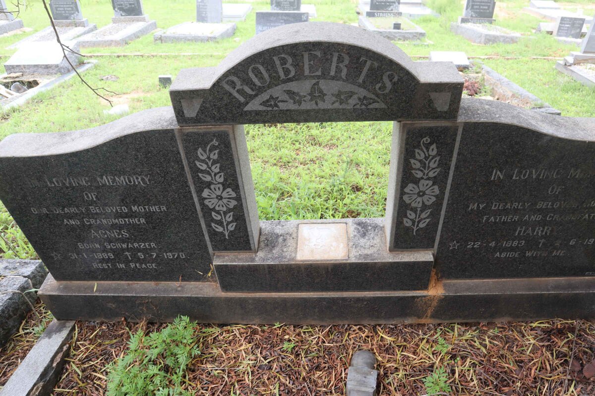ROBERTS Harry 1883-1949 &amp; Agnes SCHWARZER 1889-1970