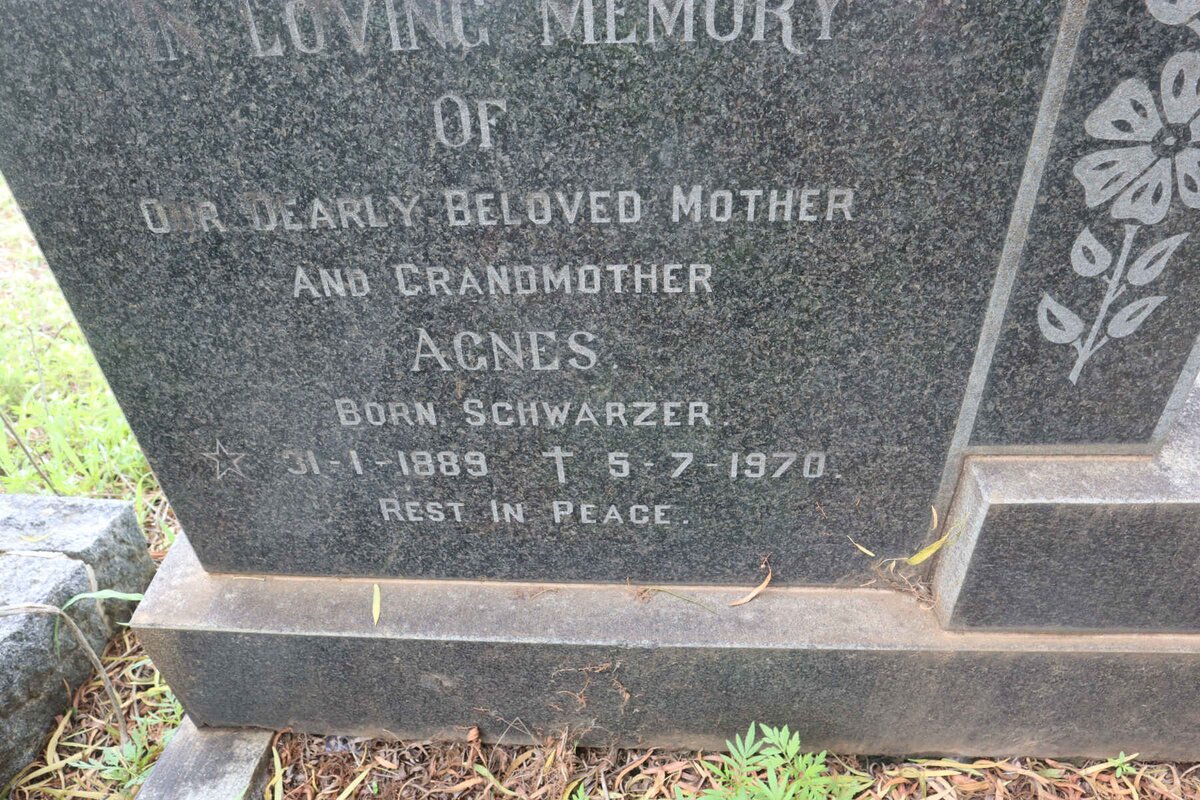 ROBERTS Harry 1883-1949 &amp; Agnes SCHWARZER 1889-1970