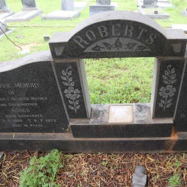 ROBERTS Harry 1883-1949 &amp; Agnes SCHWARZER 1889-1970