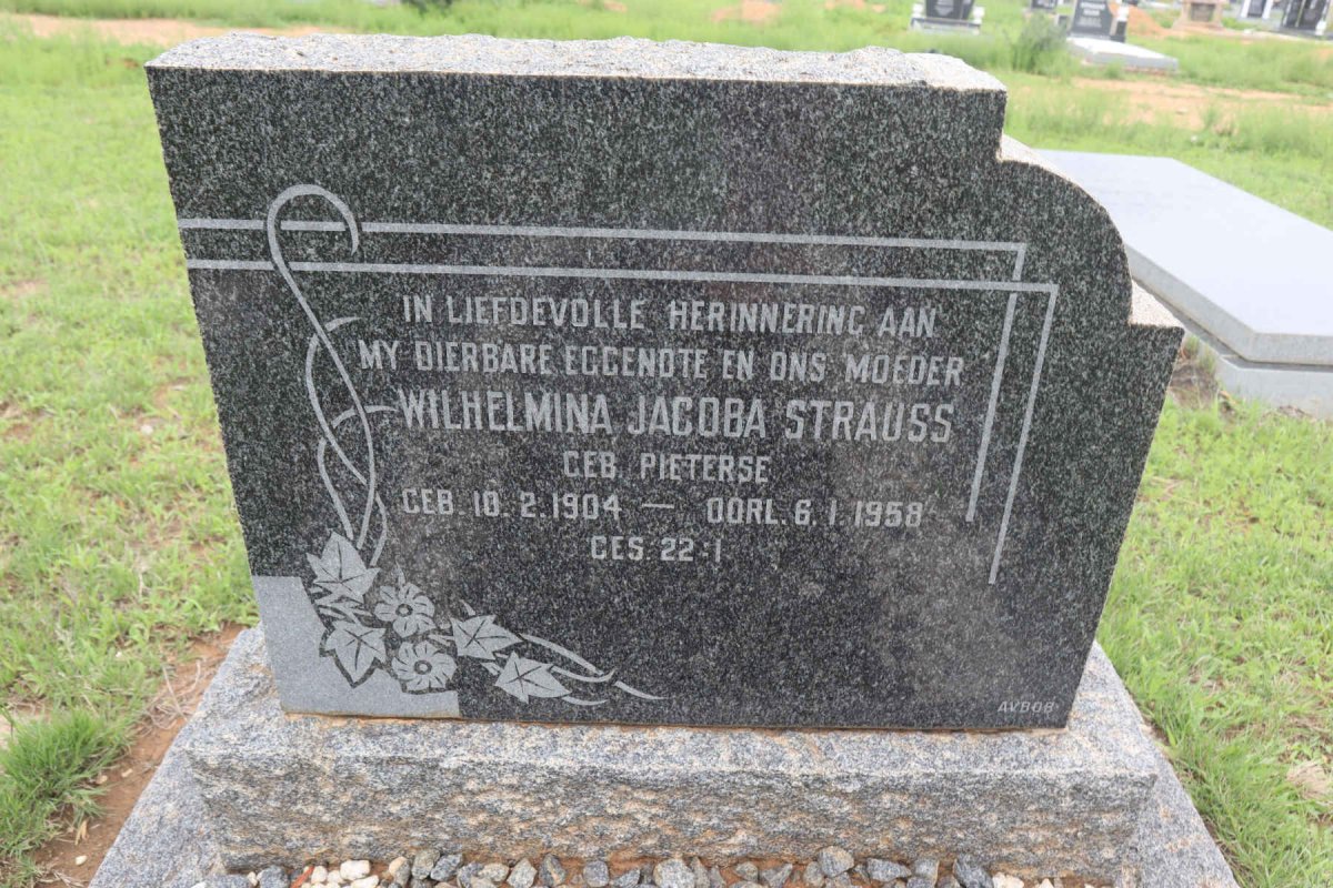 STRAUSS Wilhelmina Jacoba nee PIETERSE 1904-1958