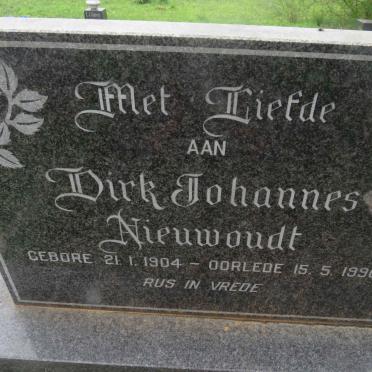 ZYL Dirk Johannes Nieuwoudt, van 1904-1990 &amp; Johanna Magaretha 1918-2005 