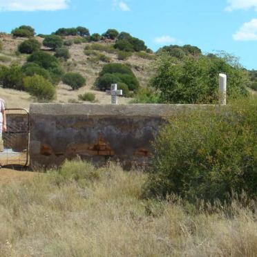 2. Entrance to the cemetery