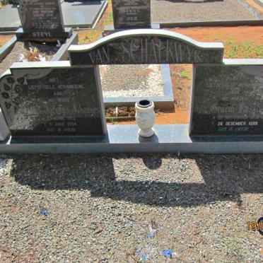 SCHALKWYK Albertus Jacobus Johannes, van 1913-1994 &amp; Gracia Rosalie 1930-1999