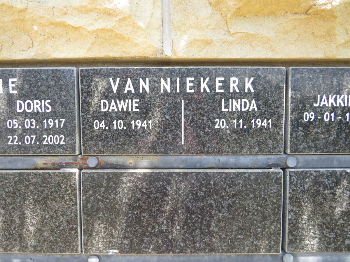 NIEKERK Dawie, van 1941- & Linda 1941-