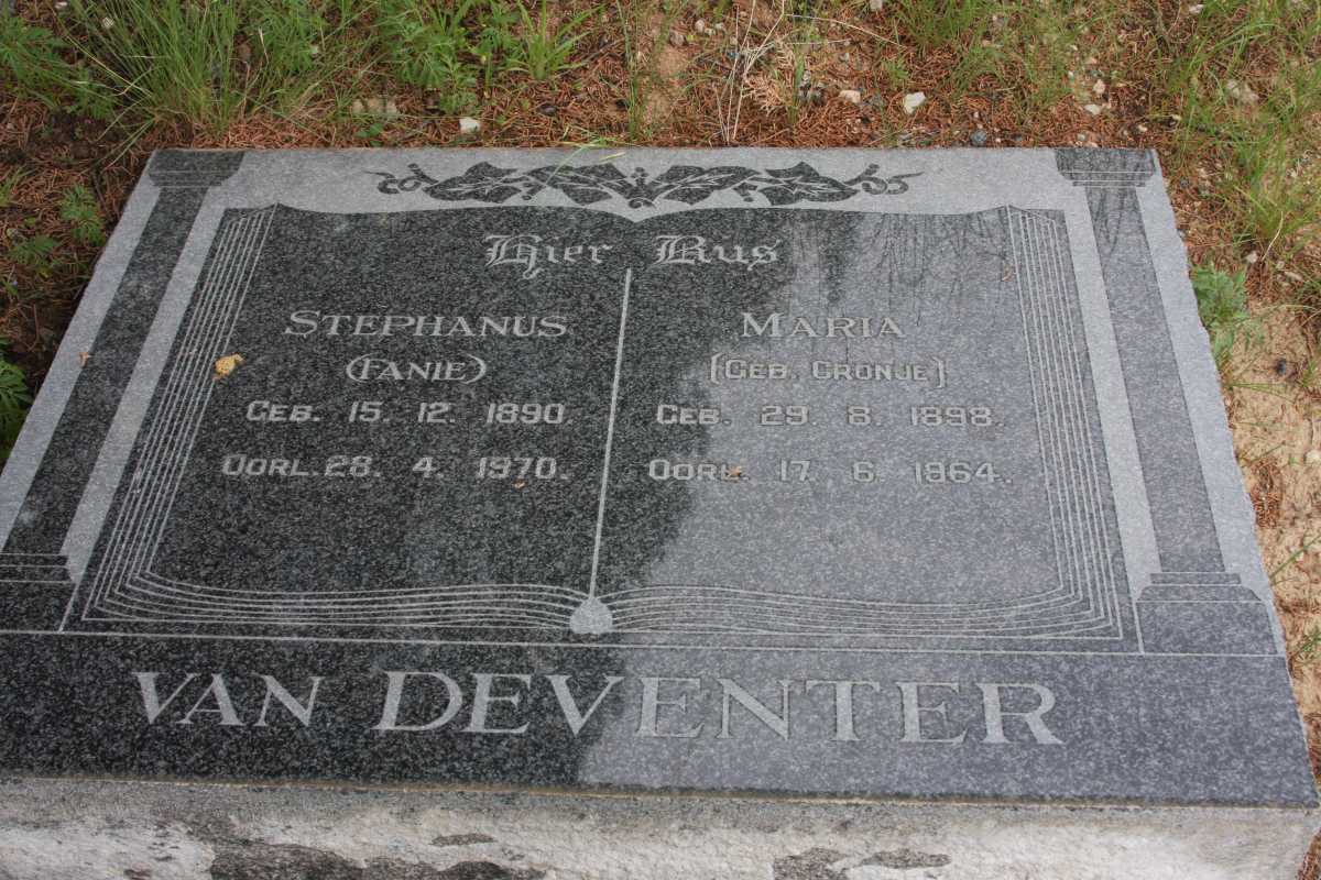 DEVENTER Stephanus, van 1890-1970 &amp; Maria CRONJE 1898-1964