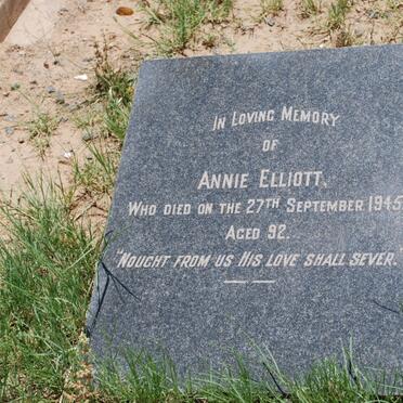 ELLIOTT Annie -1945
