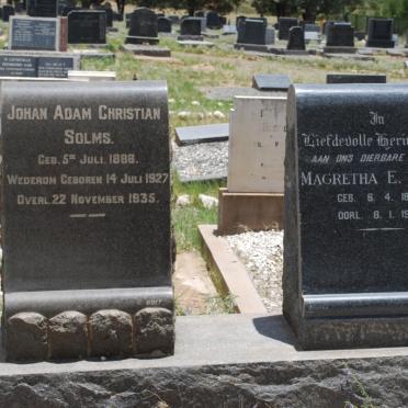 SOLMS Johan Adam Christian 1886-1935 &amp; Magretha E. 1886-1974