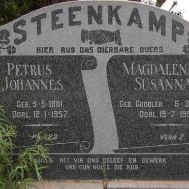 STEENKAMP Petrus Johannes 1881-1957 &amp; Magdalena Susanna GROBLER 1879-1956