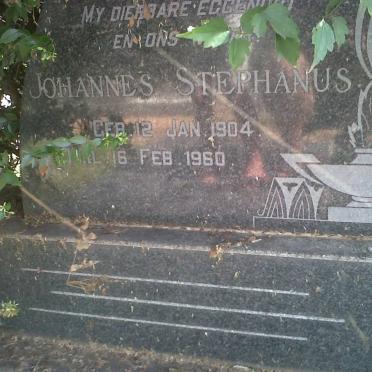 FERREIRA Johannes Stephanus 1904-1960 &amp; Hester Susanna OOSTHUIZEN 1904-1976