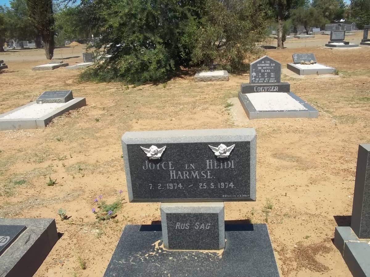 HARMSE Joyce 1974-1974 :: HARMSE Heidi 1974-1974