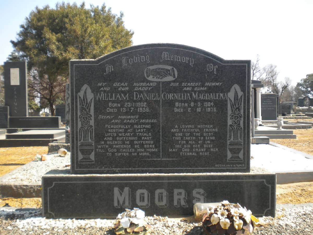 MOORS William Daniel 1902-1956 &amp; Cornelia Magdalena 1904-1976