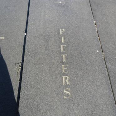 PIETERS Hermanus Bernardus 1915-1977 &amp; Susara Maria Elizabeth 1915-1977