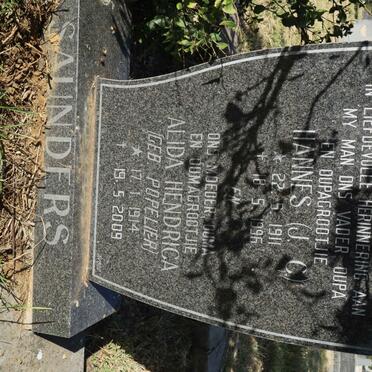 SAUNDERS J.C. 1911-1996 &amp; Alida Hendrica POPELIER 1914-2009