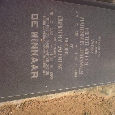 WINNAAR Petrus Willem Marthinus Johannes, de 1911-1964 &amp; Dorothy Valentine LA MARQUE 1918-1989