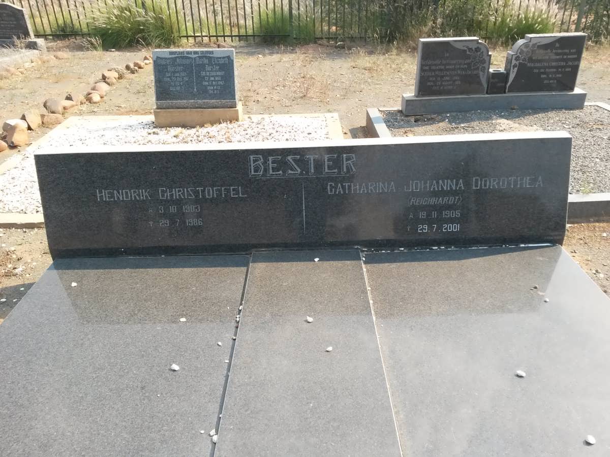 BESTER Hendrik Christoffel 1903-1986 &amp; Catharina Johanna Dorothea REICHHARDT 1905-2001
