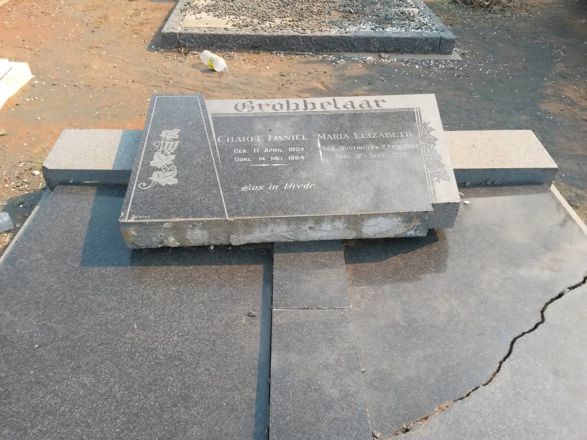 GROBBELAAR Charel Daniël 1904-1964 &amp; Maria Elizabeth OOSTHUIZEN 1904-1992