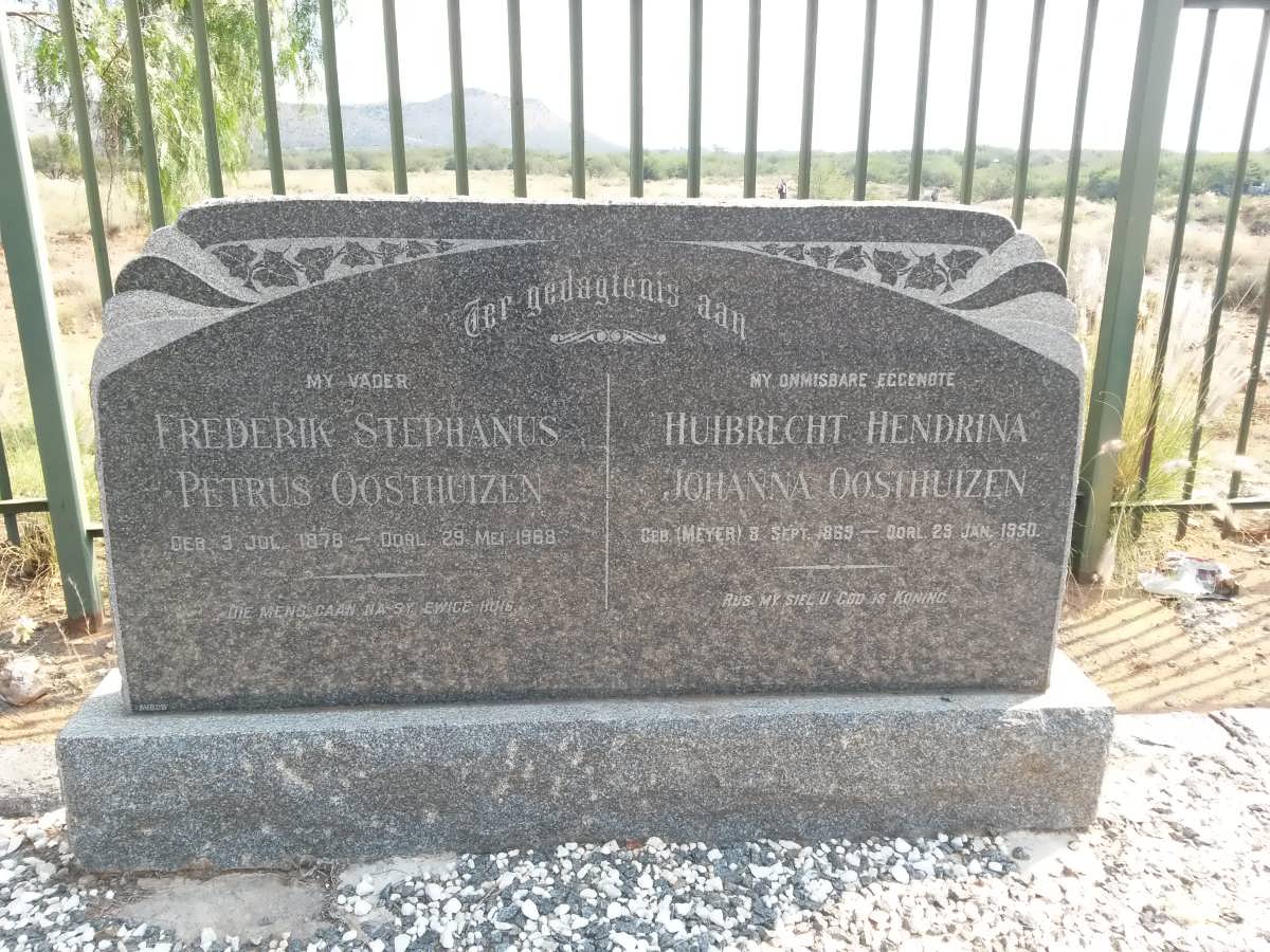 OOSTHUIZEN Frederik Stephanus Petrus 1878-1968 &amp; Huibrecht Hendrina Johanna MEYER 1869-1950