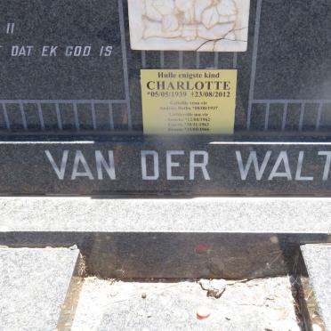 WALT Michiel Jacobus, van der 1905-1981 &amp; Anna Martha VAN STRAATEN 1905-1987