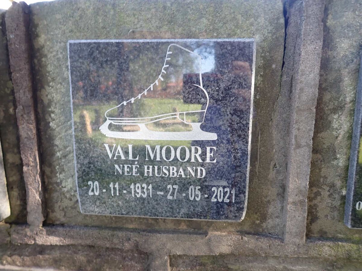 MOORE Val nee HUSBAND 1931-2021