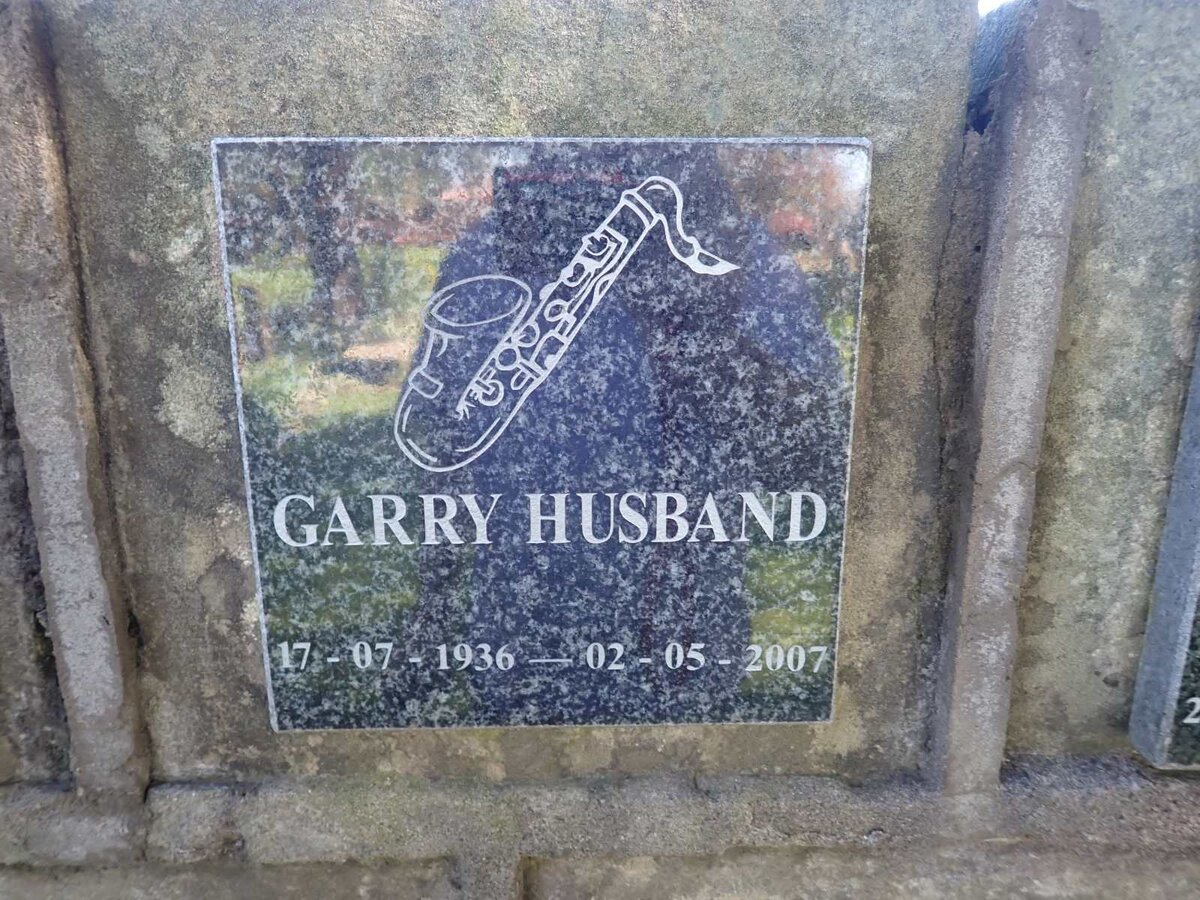 HUSBAND Garry 1936-2007