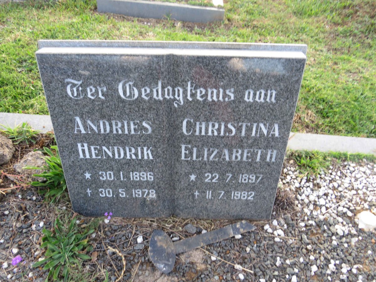 ? Andries Hendrik 1896-1978 & Christina Elizabeth 1897-1982