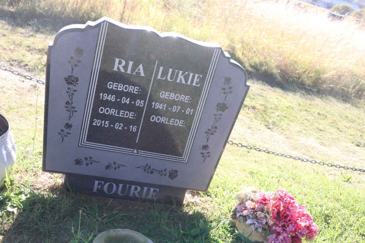 FOURIE Lukie 1941- & Ria 1946-2015
