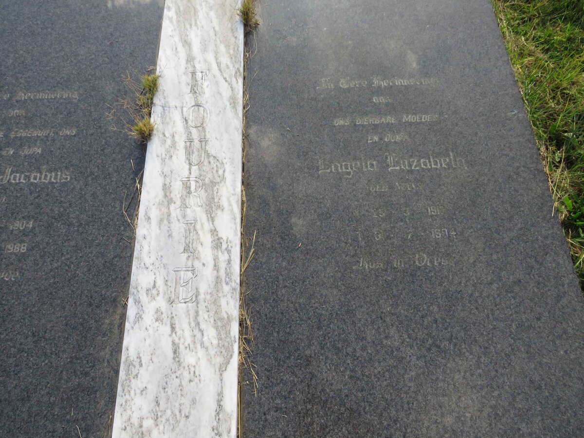 FOURIE Barend Jacobus 1904-1988 & Engela Elizabeth ? 191?-1994 _2