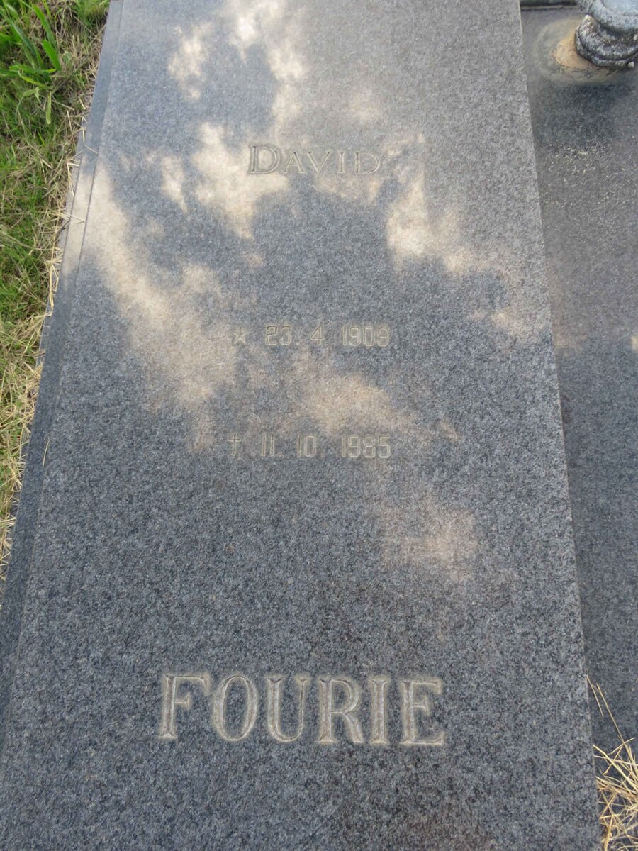 FOURIE David 1909-1985 & Marietjie 1916-1981