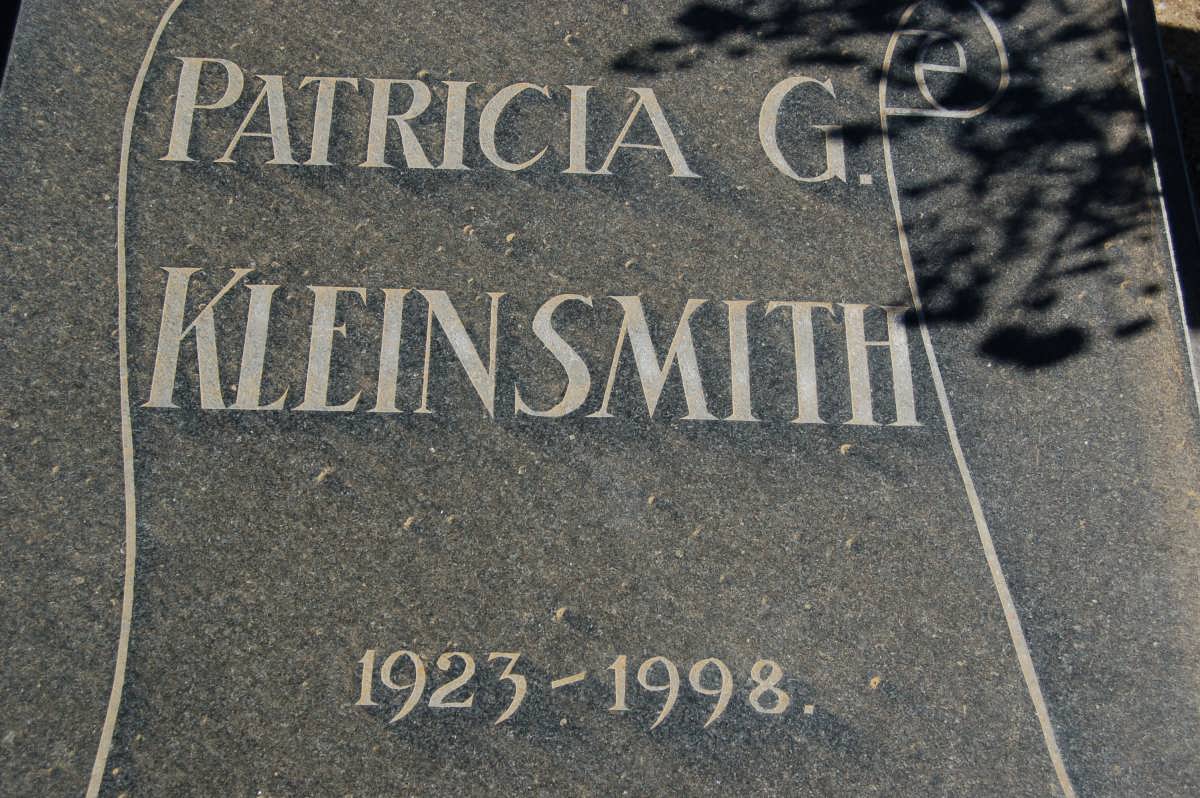 KLEINSMITH Patricia G. 1923-1998