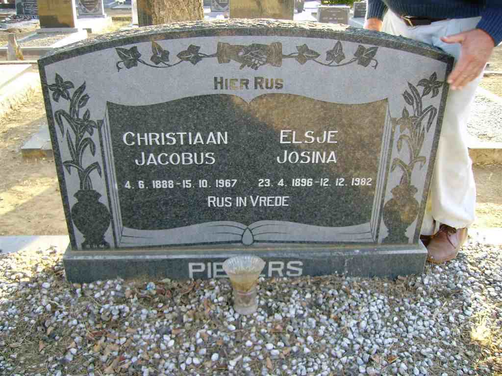 PIETERS Christiaan Jacobus 1888-1967 &amp; Elsje Josina 1896-1982