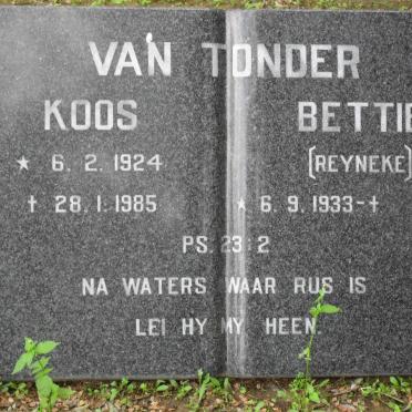 TONDER Koos, van 1924-1985 &amp; Bettie REYNEKE 1933-