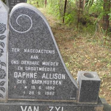 ZYL Daphné Allison, van nee BARKHUYSEN 1892-1982