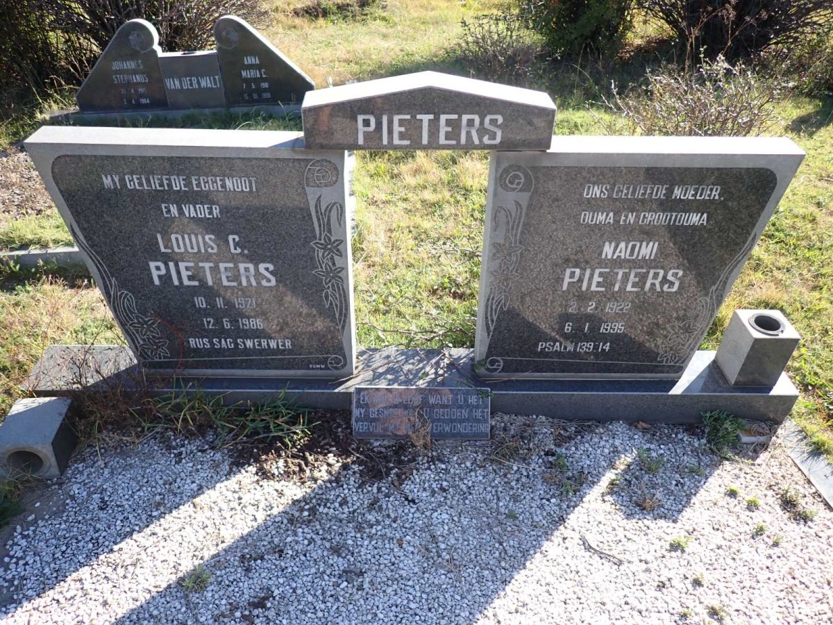 PIETERS Louis C. 1921-1986 &amp; Naomi 1922-1995