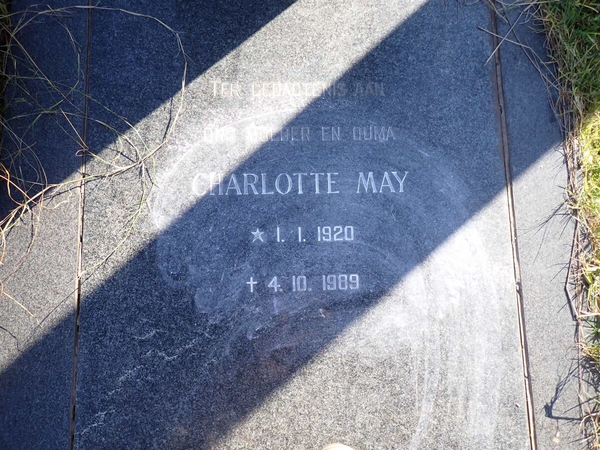 PLOOY Charlotte May, du 1920-1989