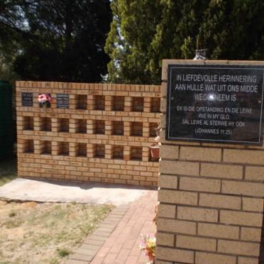 Free State, PARYS, Najaarsrus Ouetehuis, Wall of Remembrance
