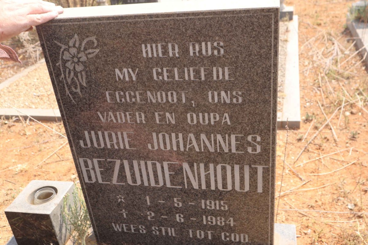 BEZUIDENHOUT Jurie Johannes 1915-1984