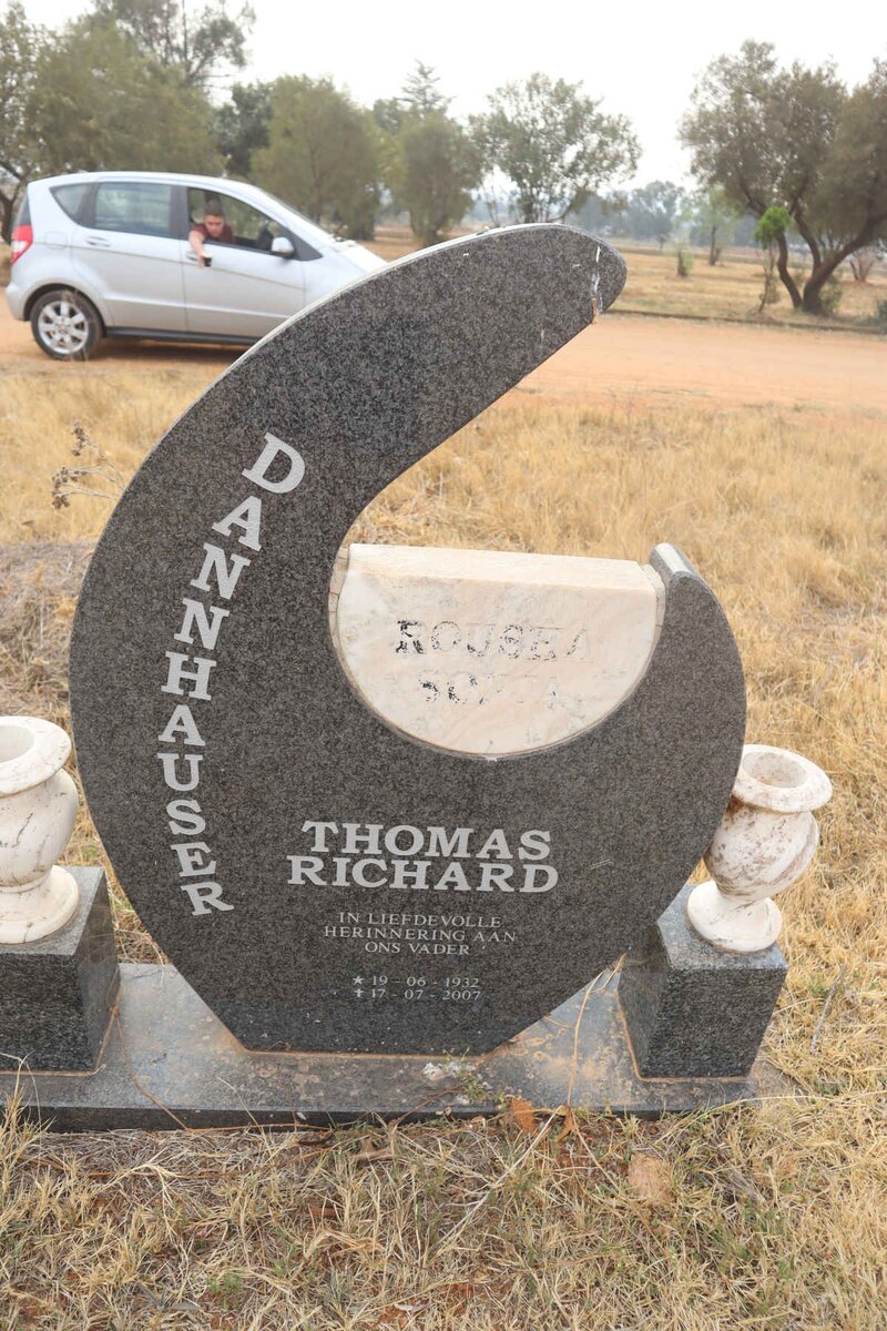 DANNHAUSER Thomas Richard 1932-2007