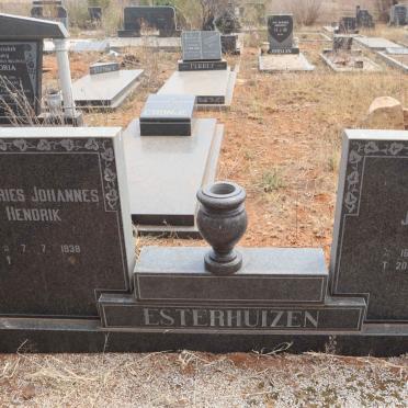 ESTERHUIZEN Andries Johannes Hendrik 1938- & Aletta Johanna 1937-1984