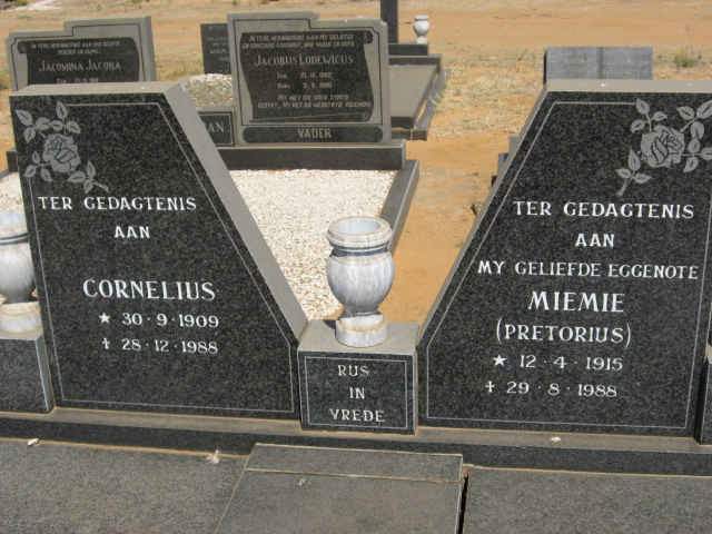 BENEKE Cornelius 1909-1988 &amp; Miemie PRETORIUS 1915-1988