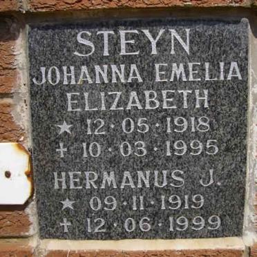 STEYN Hermanus J. 1919-1999 &amp; Johanna Emelia Elizabeth 1918-1995