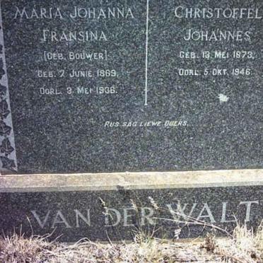 WALT Christoffel Johannes, van der 1873-1946 &amp; Maria Johanna Fransina BOUWER 1869-1936
